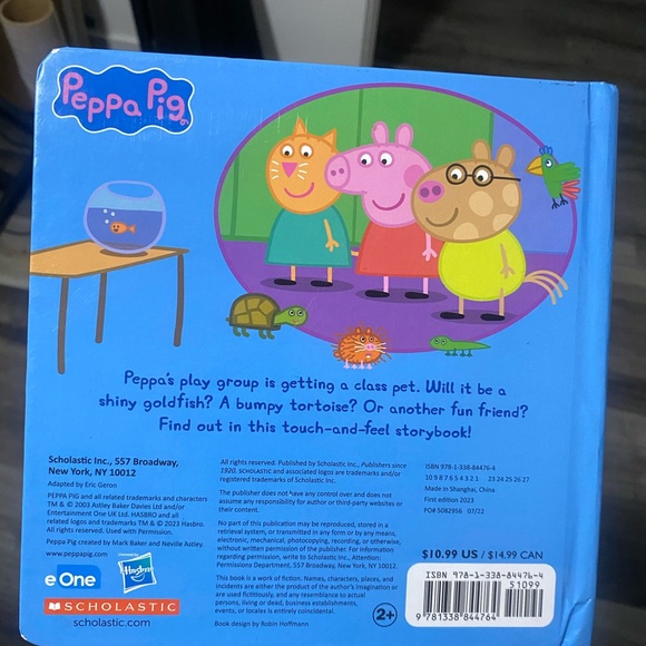 Peppa Pig Touch and Feel Class Pet Book - Picture 2 of 3